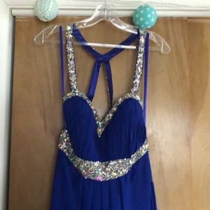 A full length blue prom dress!